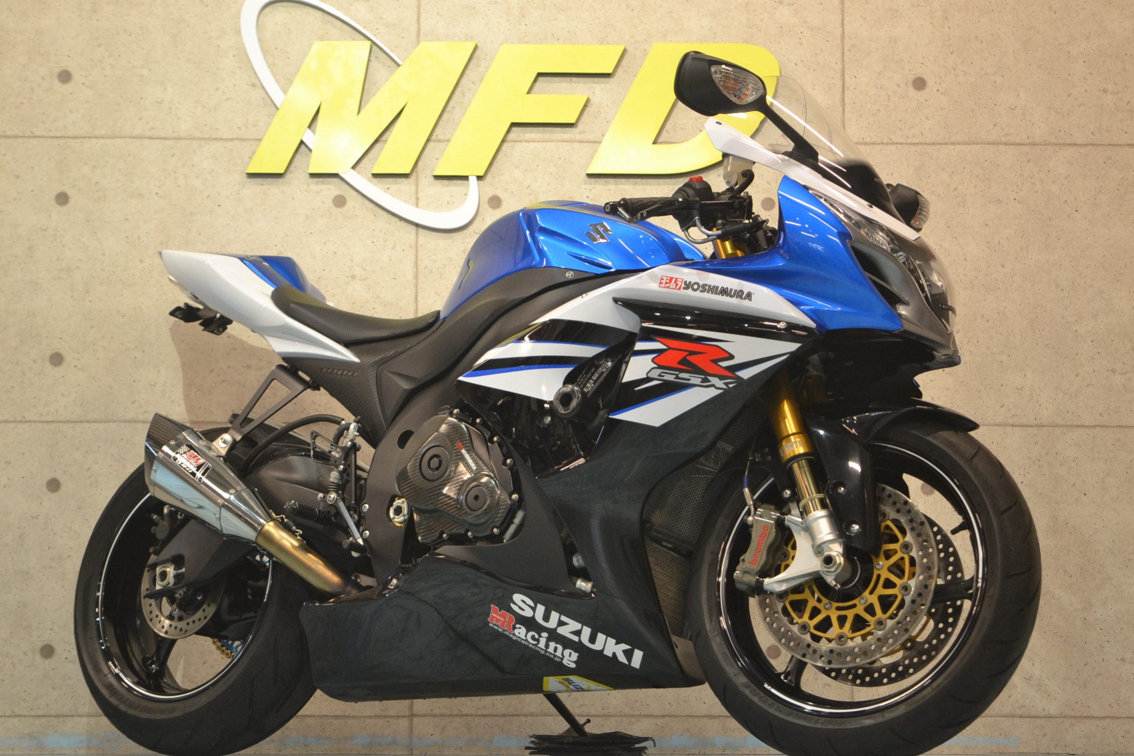 スズキ GSX-R1000 カスタム ヨシムラフルエキマフラー サウンドチェック 前後オーリンズ オートシフター等々 中古 新規入荷車両 -  MFDモトフィールドドッカーズ神戸店